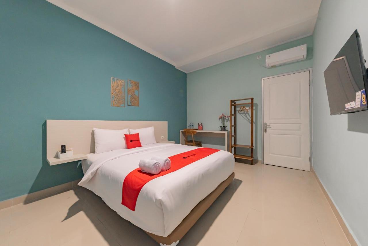 Reddoorz Plus Near Surapati Core Bandung Luaran gambar