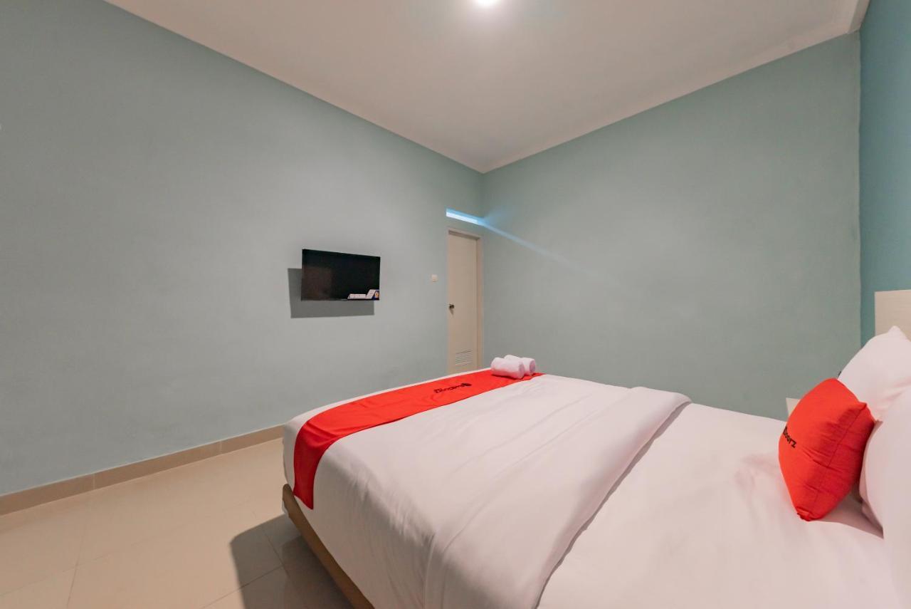 Reddoorz Plus Near Surapati Core Bandung Luaran gambar
