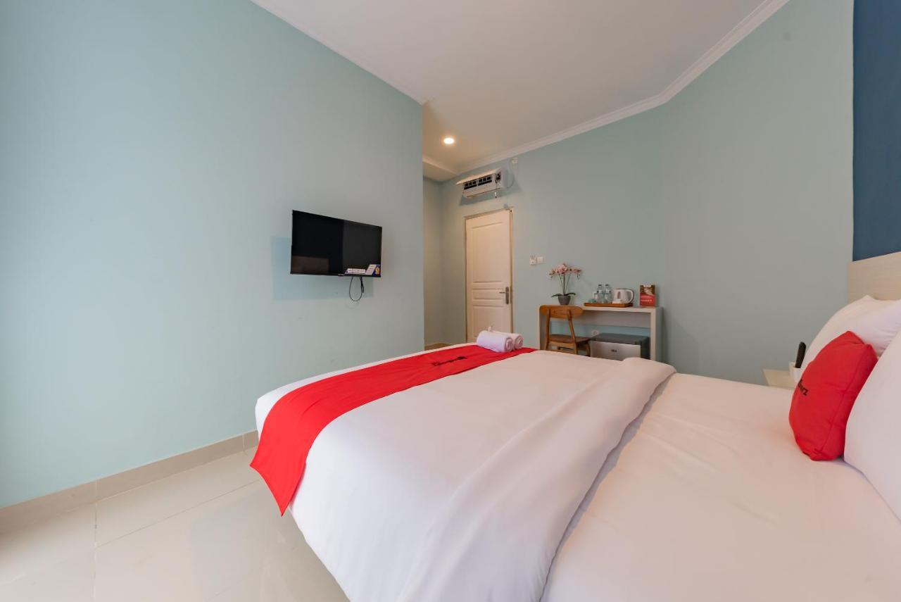 Reddoorz Plus Near Surapati Core Bandung Luaran gambar