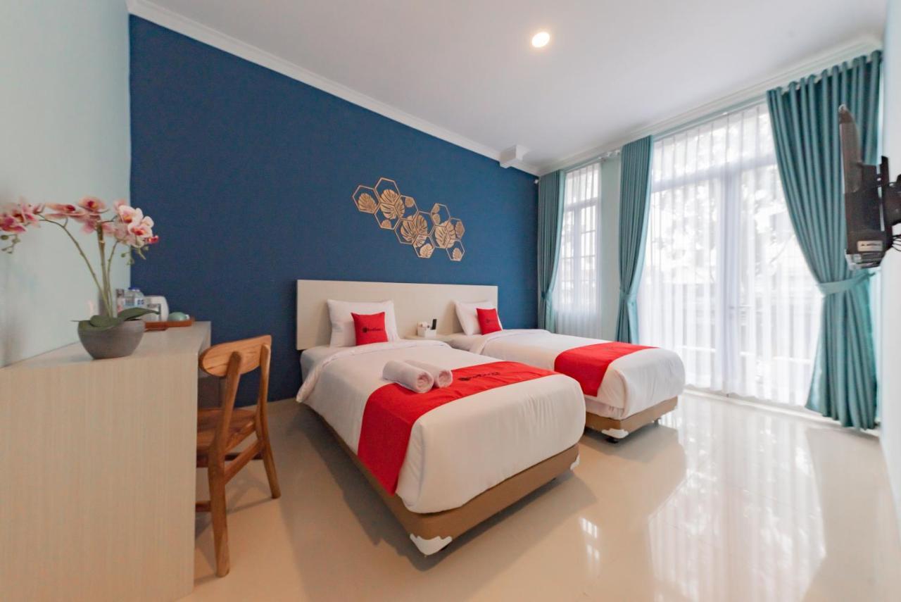 Reddoorz Plus Near Surapati Core Bandung Luaran gambar