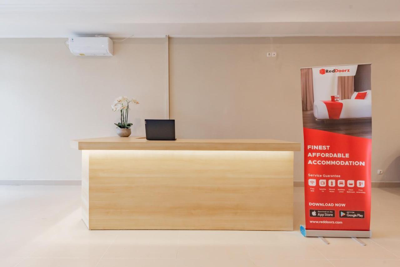 Reddoorz Plus Near Surapati Core Bandung Luaran gambar